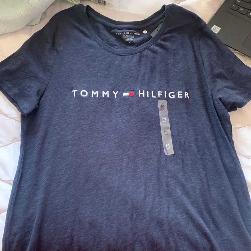 Short sleeve tee